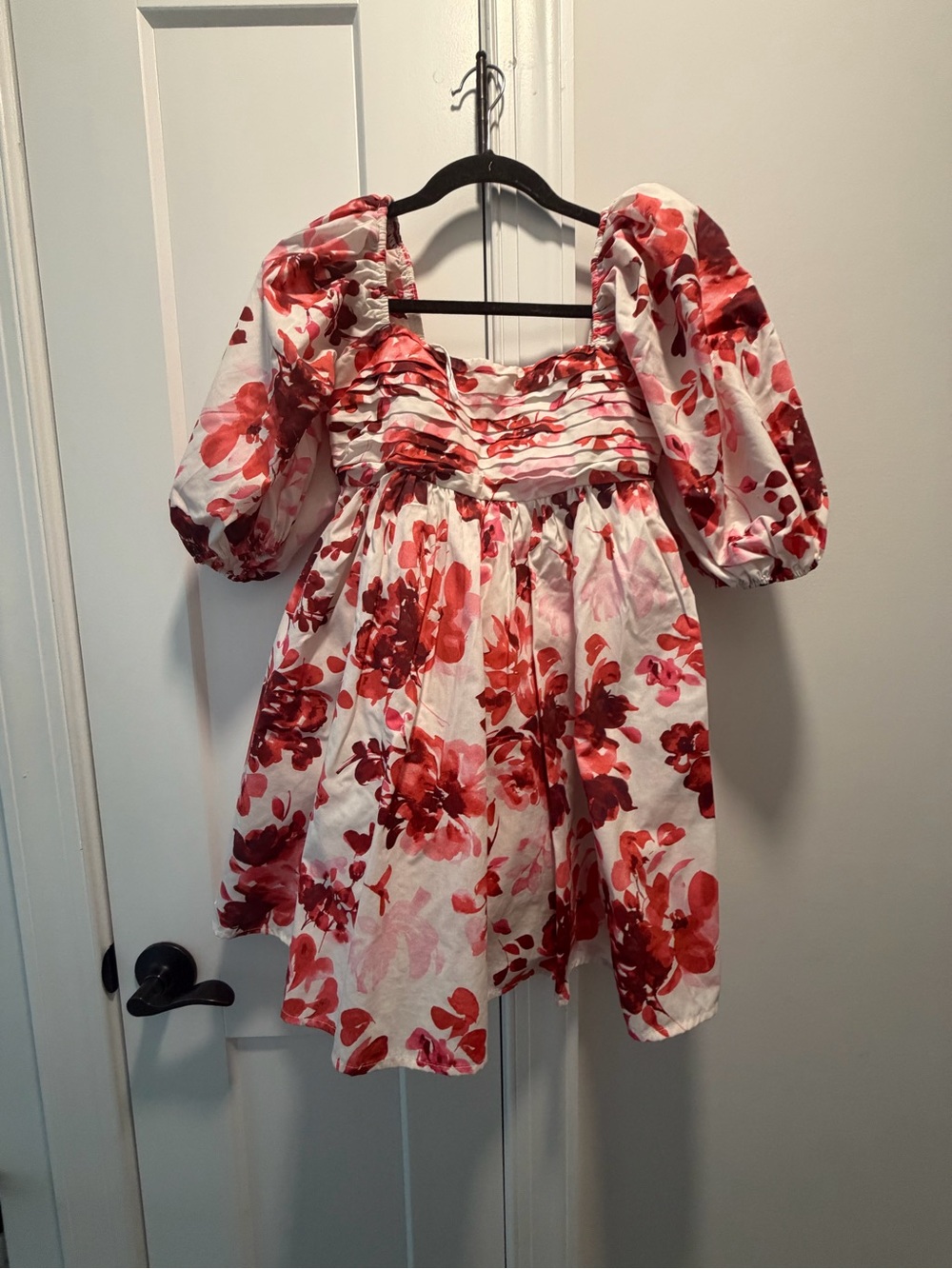 Abercrombie & Fitch White Dress with Red Floral Print